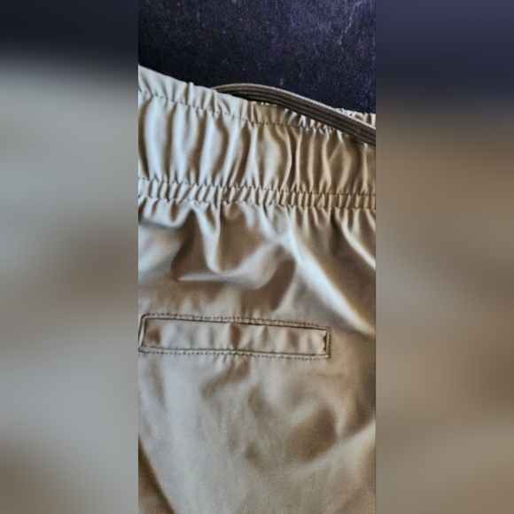 Zyia Olive Everywhere Pants, Size XXL - Picture 3 of 4